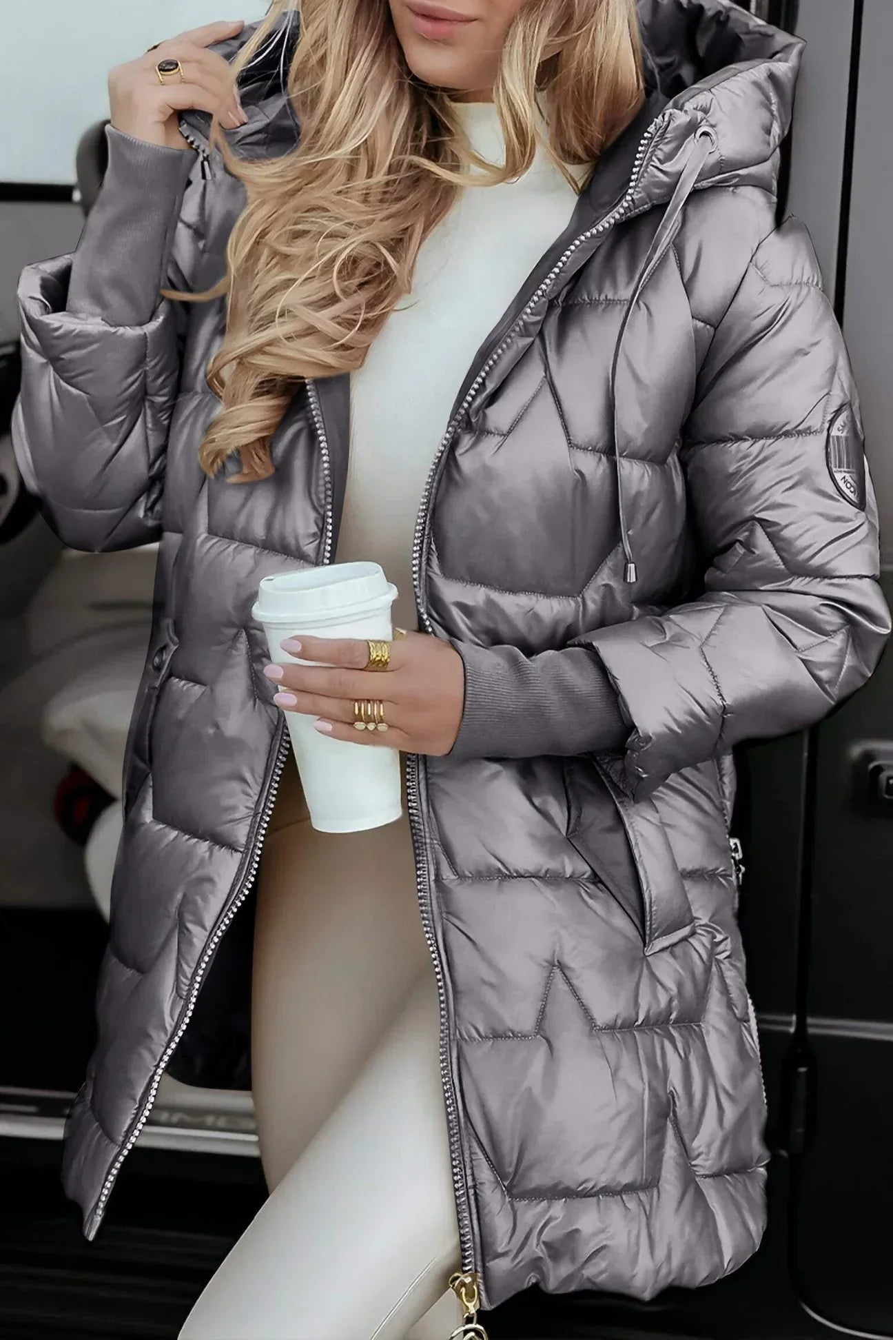 Diana - Elegante Winterjas met Capuchon en Vulling