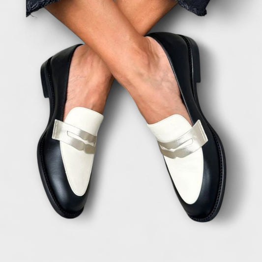 Mandy™ | Zwarte loafers met een glanzend metallic effect